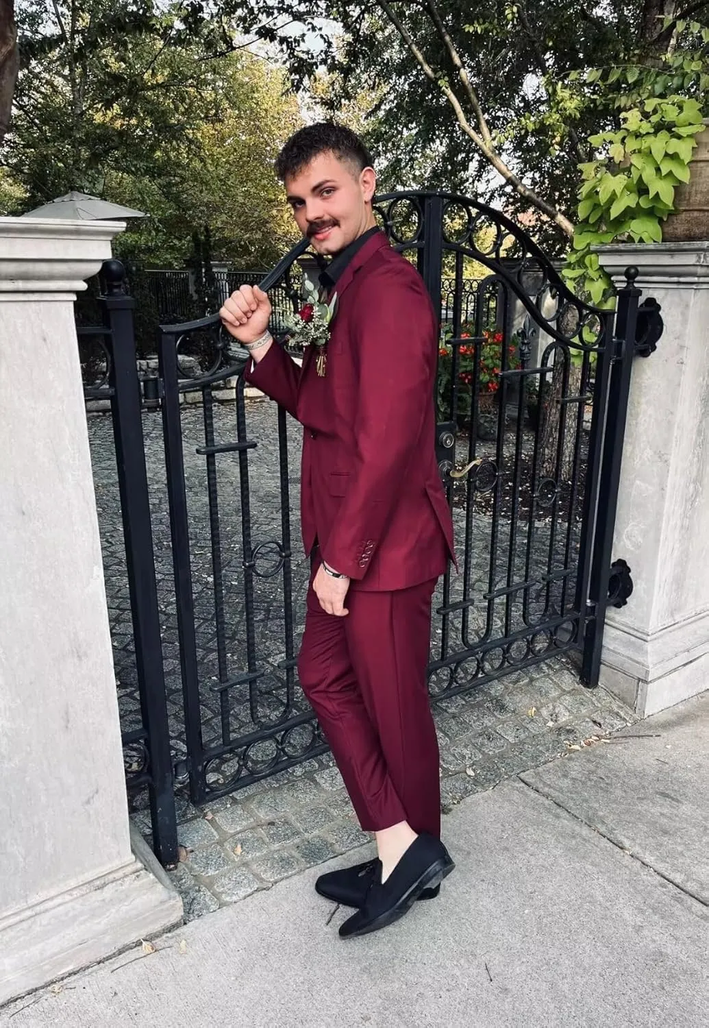 Men's Wedding 2 Piece Suits Regular Fit Suit for Men Peak Lapel Blazer Pants Suit Set Groom Prom Suits