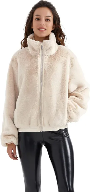 Orolay Women's Faux Fur Winter Jacket Zip Up Sherpa Coat Fuzzy Fleece Cropped Jacket