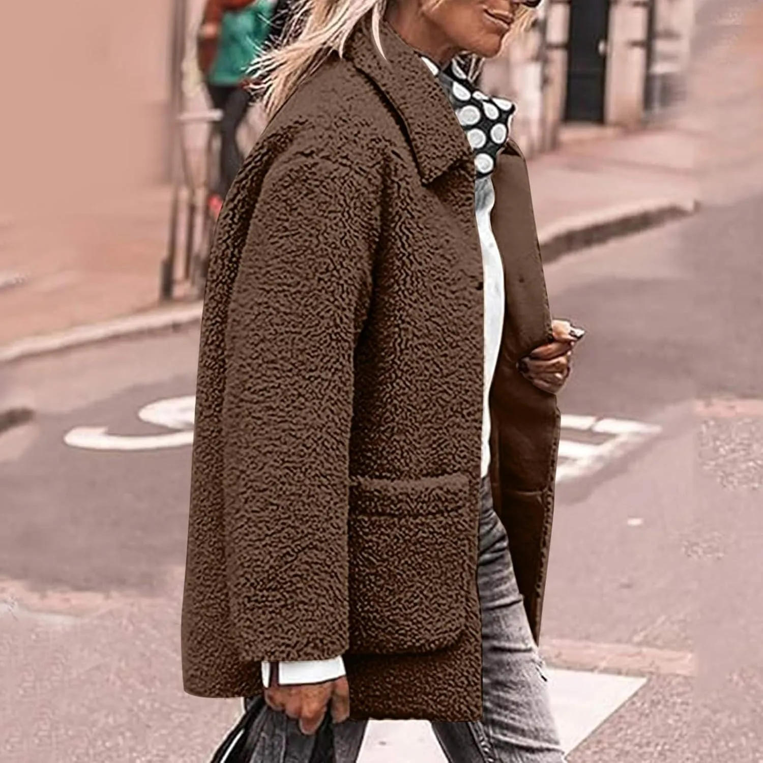 Sherpa Jacket Women Baggy Fleece Winter Coats Button Down Lapel Faux Fur Coat Comfy Fuzzy Warm Jackets with Pockets
