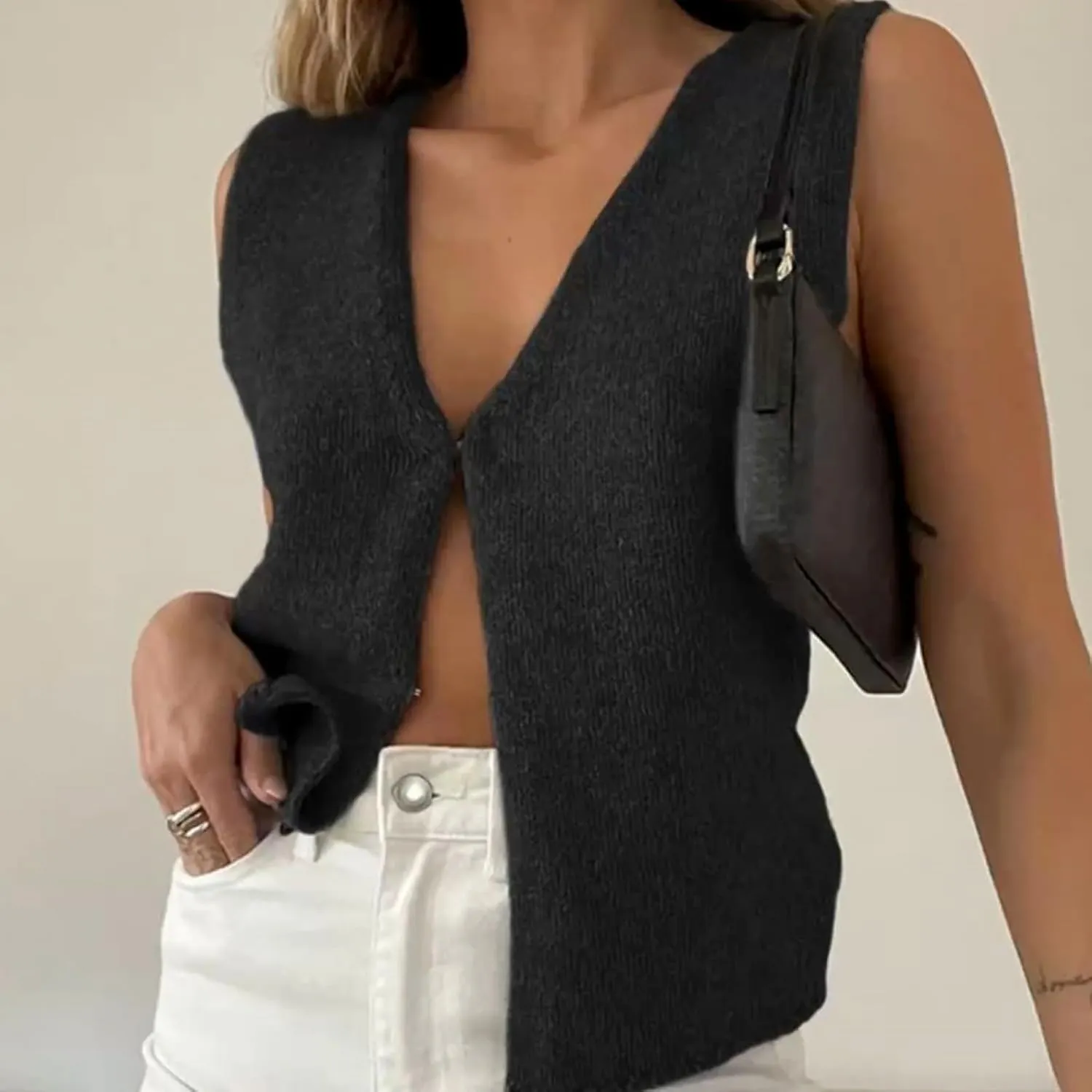 Sweater Tank Tops for Women Y2K Sleeveless Basic V Neck Crochet Knit Vest Sexy Button Down Crop Tank Top Streetwear