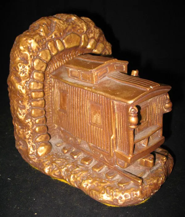 VINTAGE 2pc SET CHALKWARE CHALK LOCOMOTIVE TRAIN TRAINS Old BOOKENDS BOOK ENDS