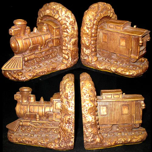 VINTAGE 2pc SET CHALKWARE CHALK LOCOMOTIVE TRAIN TRAINS Old BOOKENDS BOOK ENDS