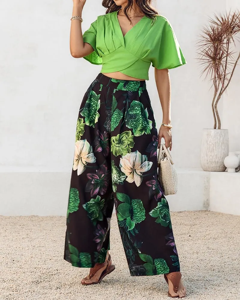 Women 2 Piece Summer Vacation Outfits V Neck Short Sleeve Ruched Top Floral Wide Leg Pants Two Piece Sets