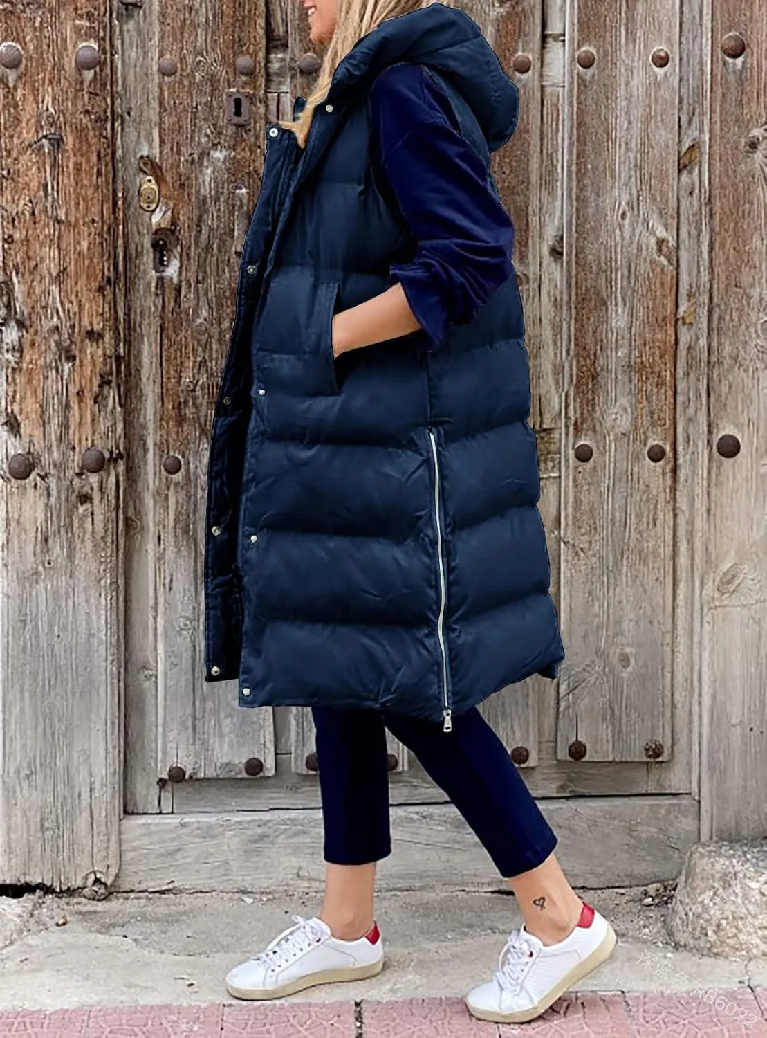 Women's Hooded Long Down Vest Full-Zip Sleeveless Puffer Vest Fashionable Coats Jacket